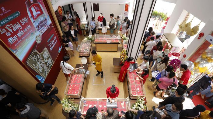 Nhận định giá vàng 15/03: XAU/USD giằng co quanh 5.019 USD cuối tuần, dot plot FOMC ngày 18/03 sẽ định đoạt xu hướng ngắn hạn