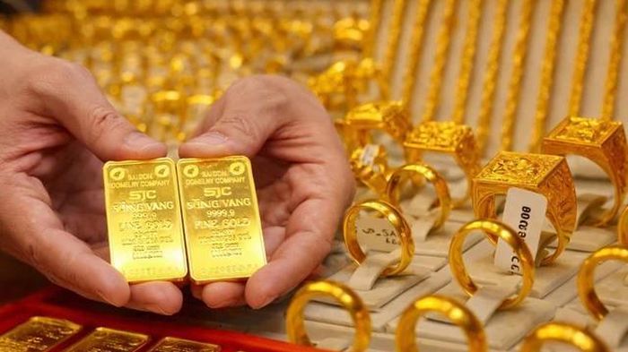 Giá vàng sáng 03/03: SJC bán ra 189,4 triệu, DOJI và BTMC neo đỉnh 190,9 triệu