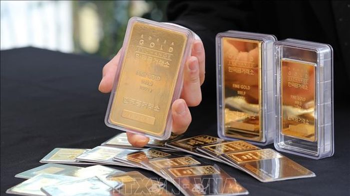 Giá vàng cuối ngày 08/03: Đứng yên cả phiên cuối tuần, SJC chốt tại 185 triệu trước CPI Mỹ tuần tới