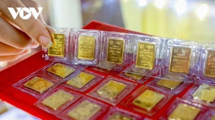 Giá vàng sáng 01/03: Đồng loạt giữ đỉnh 187 triệu, BTMC niêm yết nhẫn ngang giá miếng