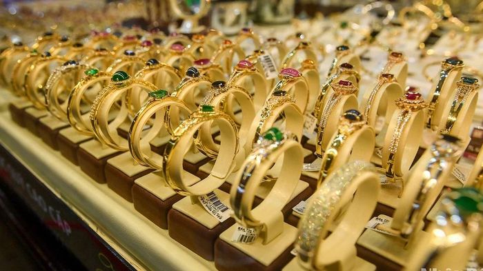 Giá vàng cuối ngày 05/03: Bật tăng 500.000 đồng trong phiên chiều, nhẫn ngang giá miếng tại 184,7 triệu